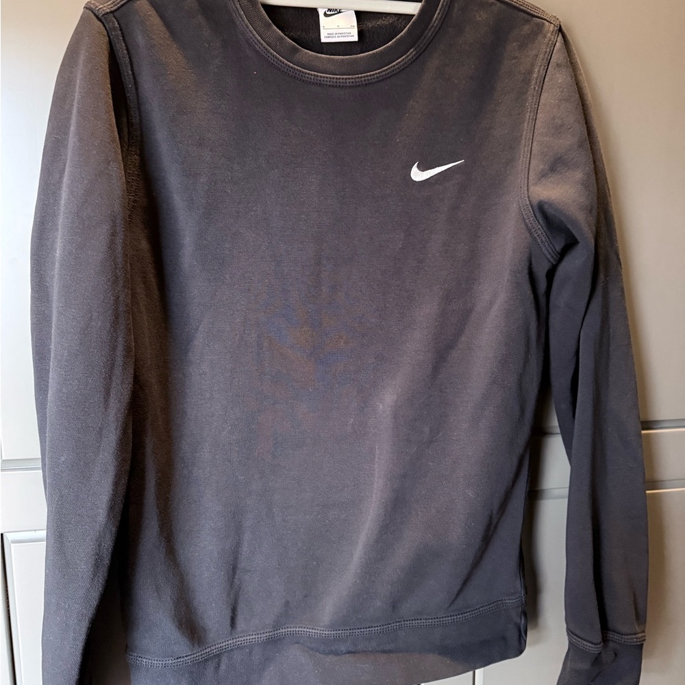Nike Men's Club Swoosh Crewneck Sweatshirt